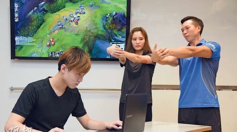 【運動消閒】電競致手部勞損 虎爪水撥4招鬆肌