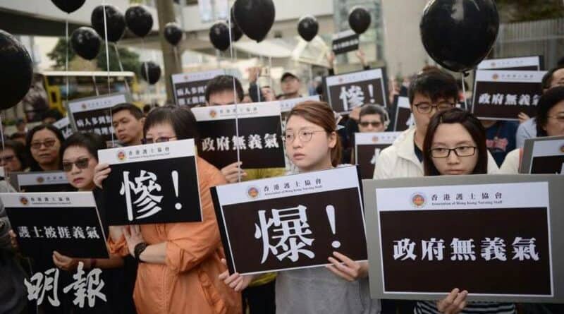 兒言自得：護士上街