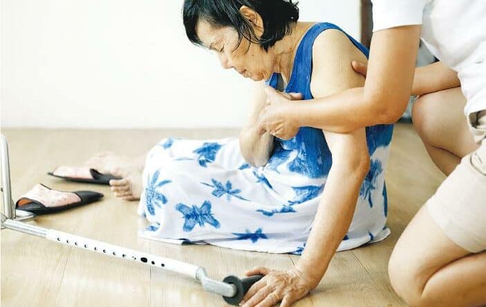 長者一跌 斷髖骨手尾長 依從練習 戒除惡習 重拾活動能力