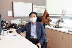 rev_Dr Leung02