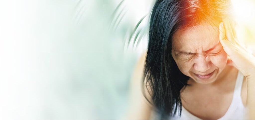 【偏頭痛】每周頭痛兩次以上宜求醫 易焦慮、抑鬱、失眠 濫用止痛藥或致惡性循環