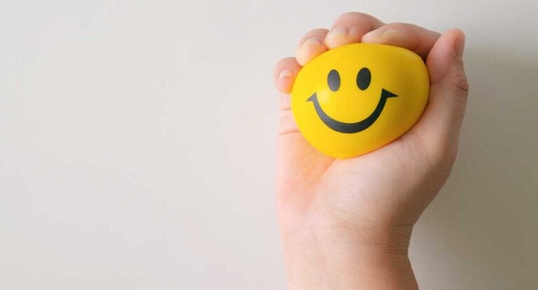 針對頑治型抑鬱症患者 新藥新療法+非藥物介入 助走出情緒低谷