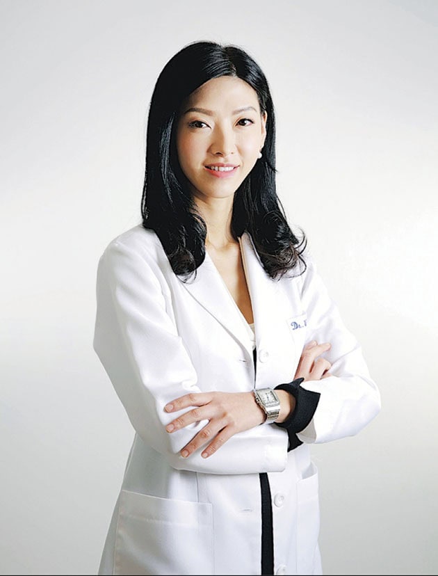 分辨4類常見色斑:雀斑、曬斑、老人斑、荷爾蒙斑 祛斑兼防曬要有法 分辨4類常見色斑:雀斑、曬斑、老人斑、荷爾蒙斑 祛斑兼防曬要有法