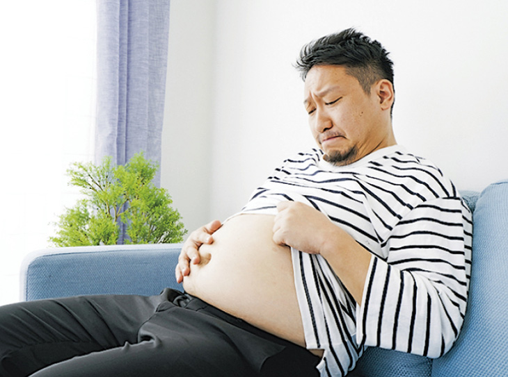 脂肪肝兩大成因:嗜酒、代謝失調 肝臟囤積過多脂肪 改善飲食起步要有法 脂肪肝兩大成因:嗜酒、代謝失調 肝臟囤積過多脂肪 改善飲食起步要有法